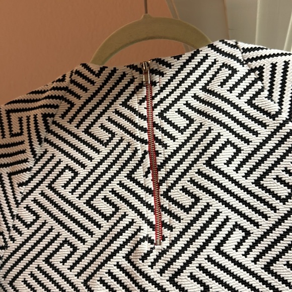 3/4 sleeve top - Picture 5 of 7